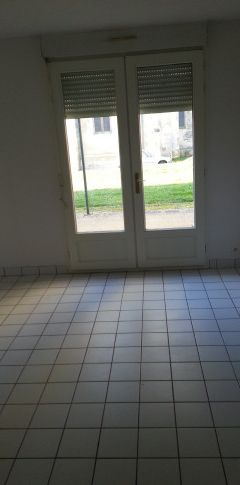 Location Appartement Studio 38 m² Vatan - Photo 1