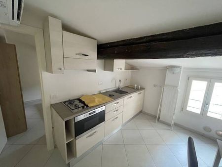 Mansarda ottimo stato, 28 m², Centro Storico, Modena - Photo 2