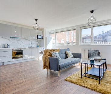 134 Grande Rue, 59100 Roubaix - Photo 1