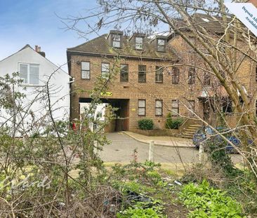 2 bedroom block of apartments to rent - Photo 5