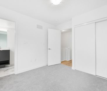 For Lease - 4902 Valera Road, Burlington, Ontario - Photo 3