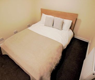 Room 2 16 Tamar Green, HP2 6EP, Hemel Hempstead - Photo 2