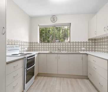 “Light, bright and airy in the heart of Toowong” - Photo 6