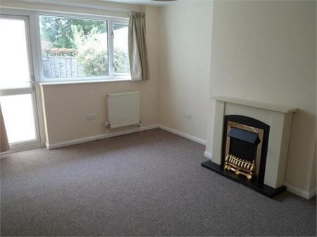 3 bedroom semi-detached bungalow to rent - Photo 3