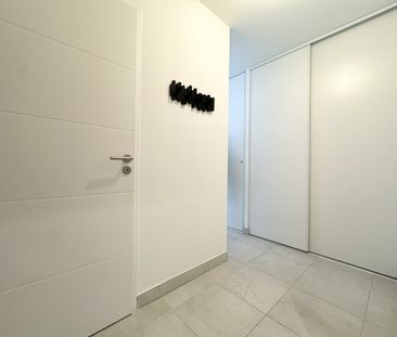 NIMES - T2 NEUF avec TERRASSE et GARAGE dans résidence avec PISCINE - Photo 3