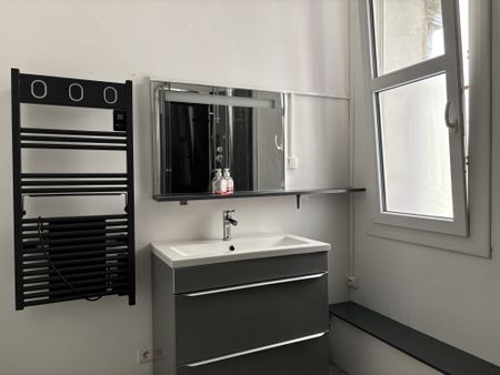 Location Appartement 2 pièces 57m² NARBONNE 11100 - Photo 2