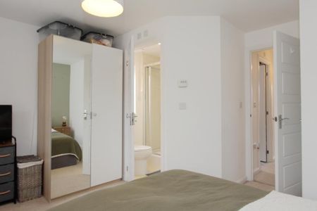 2 bedroom semi-detached house to rent - Photo 5