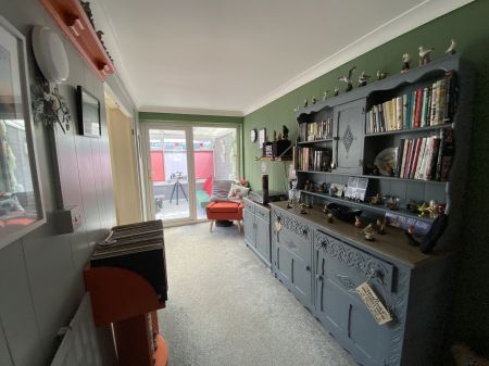 Carson Avenue, Grimsby - Photo 3