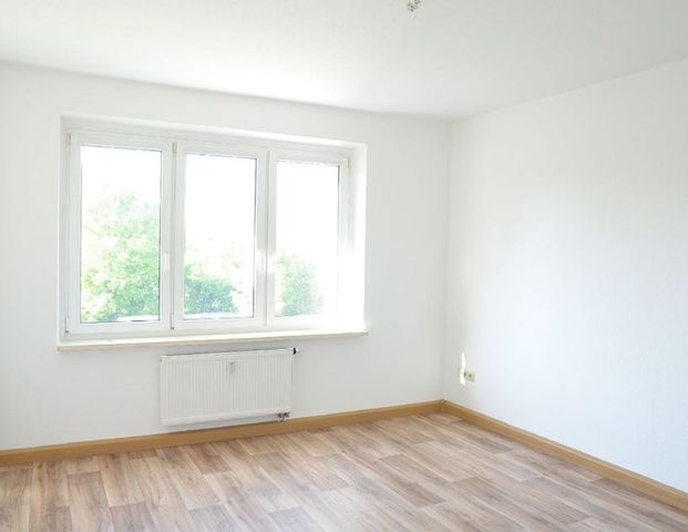 3-Raumwohnung mit Balkon sucht Mieter! - Foto 1