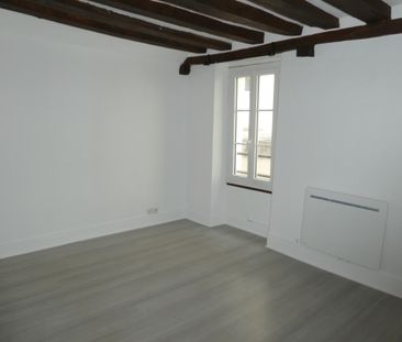 Location Appartement 1 pièce 24m² FONTAINEBLEAU 77300 - Photo 1