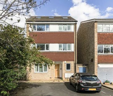 Elmcroft Close, W5, London - Photo 2