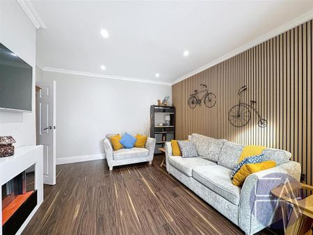 2 bedroom semi-detached house to rent - Photo 2