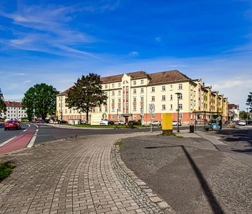 Balkonwohnung im Denkmal, mit großem Tageslichtbad, nahe dem Elbepark. - Photo 1