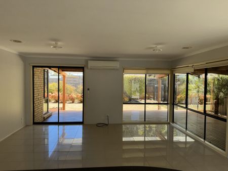 Spacious Family Home With Outdoor Living! - Photo 2