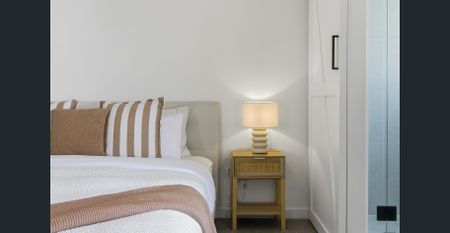 Beachside Bliss: Fully Renovated 2-Bed, 2-Bathroom apartment - Photo 4