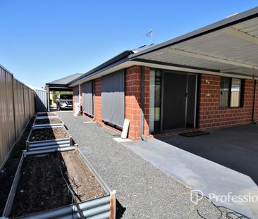 53 Sherwood Road, Australind, WA 6233 - Photo 6