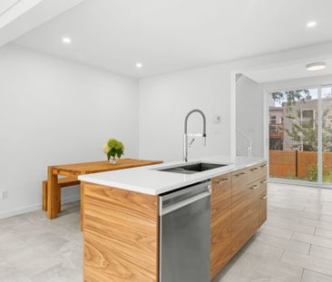 Maison à étages à louer - Québec (La Cité-Limoilou) (Saint-Sauveur) - Photo 2