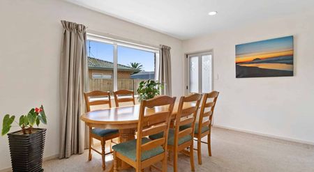 Coastal Living - Photo 3