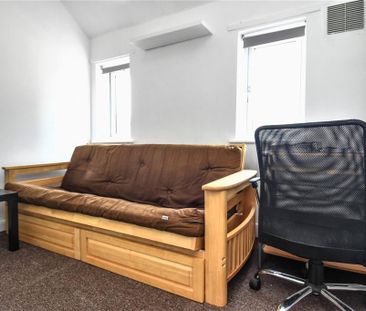 3 bedroom terraced house to rent - Photo 6