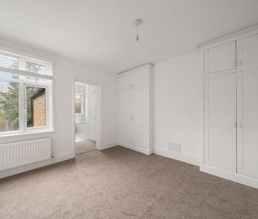 2 bedroom semi-detached house to rent - Photo 4