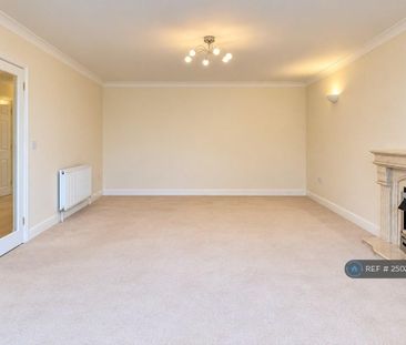 4 bedroom detached house to rent - Photo 3