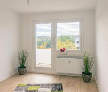 NEU sanierte Familienwohnung mit 2 Balkonen - Foto 1