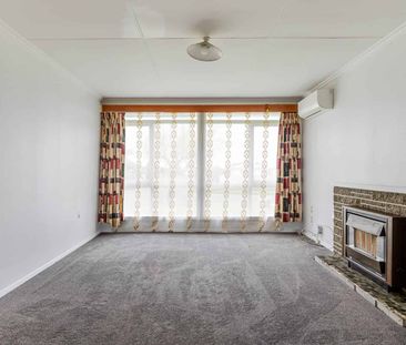 Comfortable Family Home - Photo 1