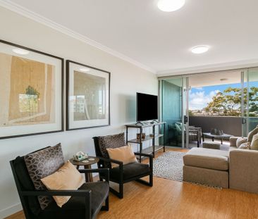 COASTAL LIFESTYLE OPPORTUNITY IN PRIME TWEED HEADS LOCATION - Photo 2