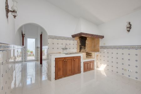 Three bedroom home in Murches, Cascais - Photo 4