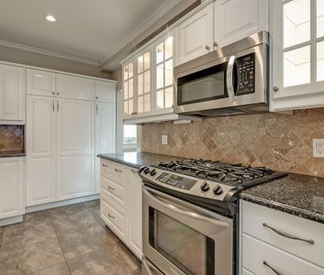 For Lease - 411 Trafalgar Road, Oakville, Ontario - Photo 6