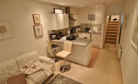 1 bedroom flat to rent - Photo 2