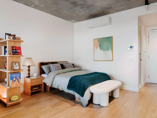 Studio (Furnished) - Photo 1