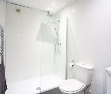 Flat 3, 2 White Ridge Court - Photo 6