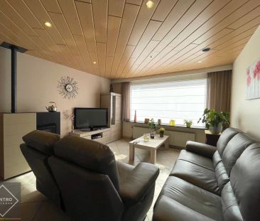 Centraal gelegen woning met 3 slpks, terras én garage! - Photo 2