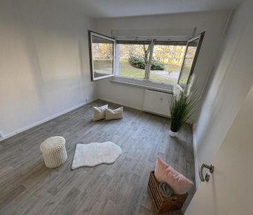 Erstbezug - modernes Wohnen in frisch sanierter 2-Raum-Wohnung - Photo 3