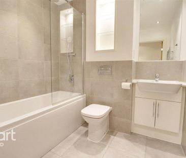 2 bedroom apartment to rent - Photo 2