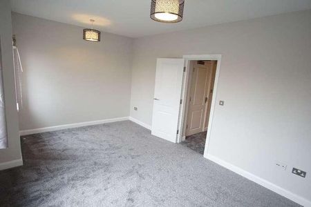 Apartment, Poplar House, Poplar Avenue, Leeds, LS15 - Photo 2