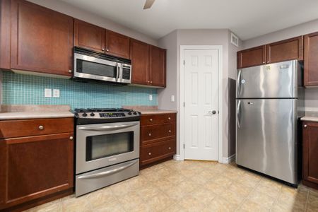 For Lease - 31 SARAH Court, Belleville, Ontario - Photo 5