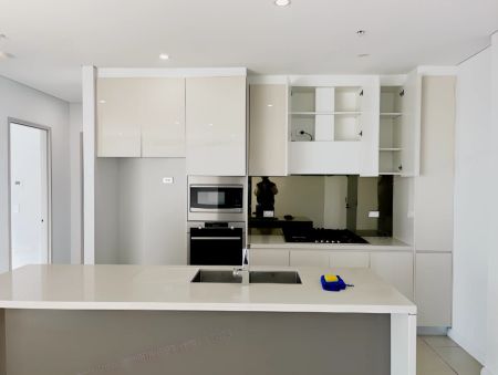 3 bed 2 bath - Photo 3