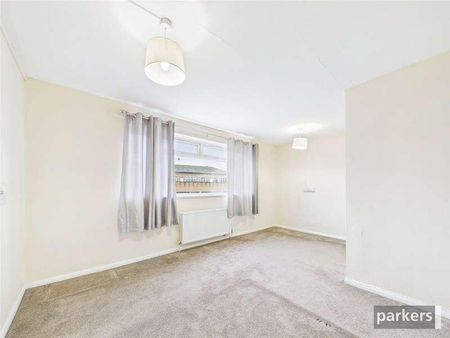 Crockhamwell Road, Woodley, Reading, Berkshire, RG5 - Photo 5