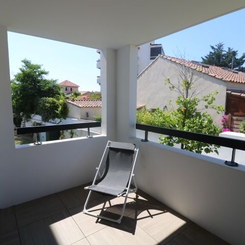 Appartement 2 pièces 40m2 MARSEILLE 8EME 920 euros - Photo 1