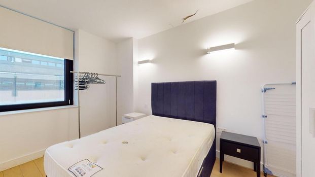 Studio to rent - Photo 1