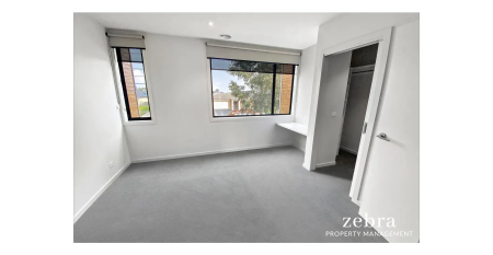 Stunning townhouse - Photo 4