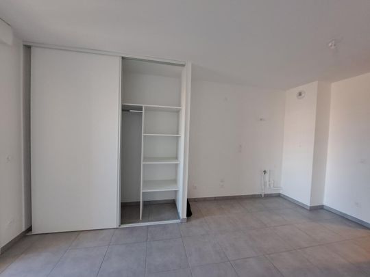 Location Appartement 1 pièce 32m² THONON LES BAINS 74200 - Photo 1