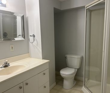 For Lease - 27 Gatineau Crescent, London South, Ontario - Photo 4