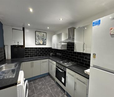 Needham Road, Liverpool - Photo 3