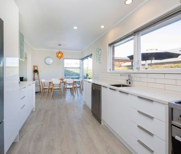 4 Bedrooms in Botany Downs - Photo 4