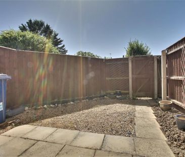 2 bedroom terraced house to rent - Photo 2