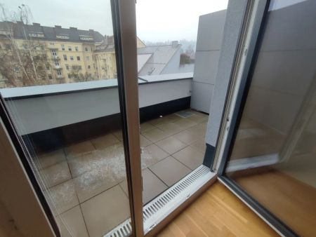 Wunderbar ruhige Dachgeschosswohnung am Auberg - Photo 4