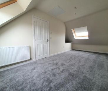 3 bedroom end of terrace house to rent - Photo 1